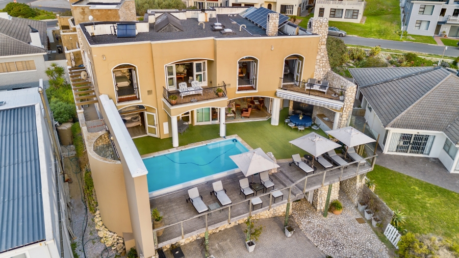 7 Bedroom Property for Sale in Yzerfontein Western Cape